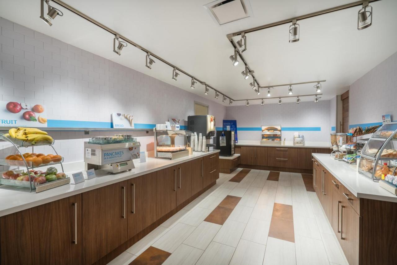 Holiday Inn Express Radcliff Fort Knox By Ihg Экстерьер фото